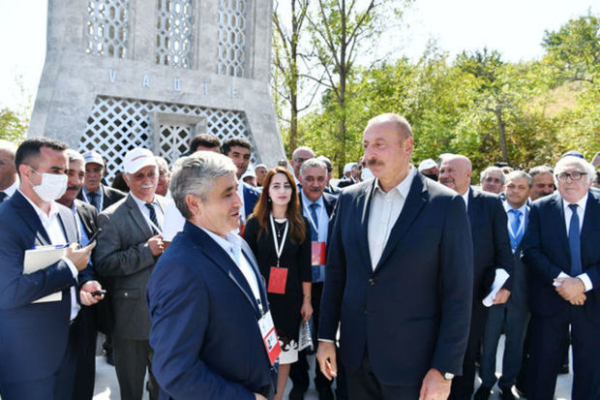 İlham Əliyev: “Vaqifin məqbərəsinin Şuşada ucaldılması qərarını ulu öndər Heydər Əliyev vermişdir”